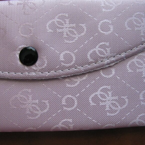 * 3/$15 Pink Wallet New Designer Inspired Look - Picture 2 of 3